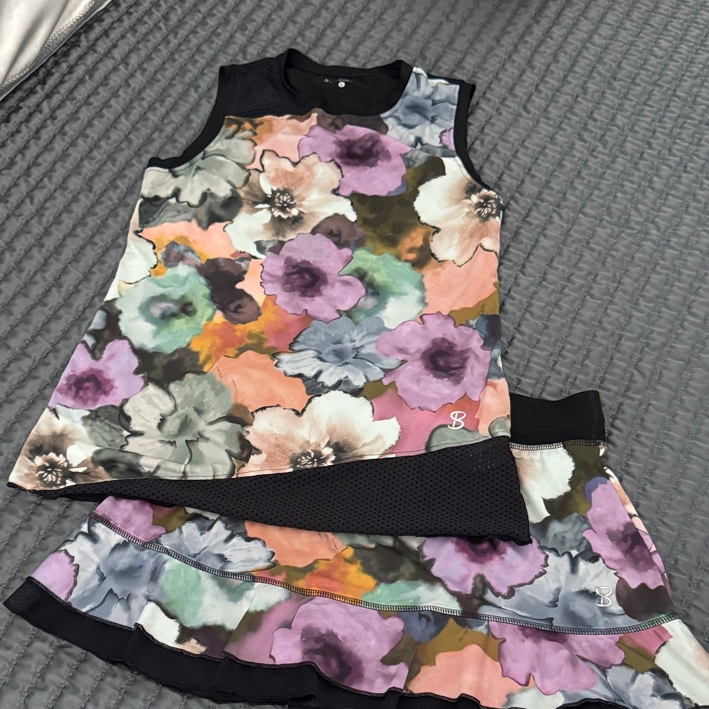 Sofibella floral Sleeveless Top and Skirt Set